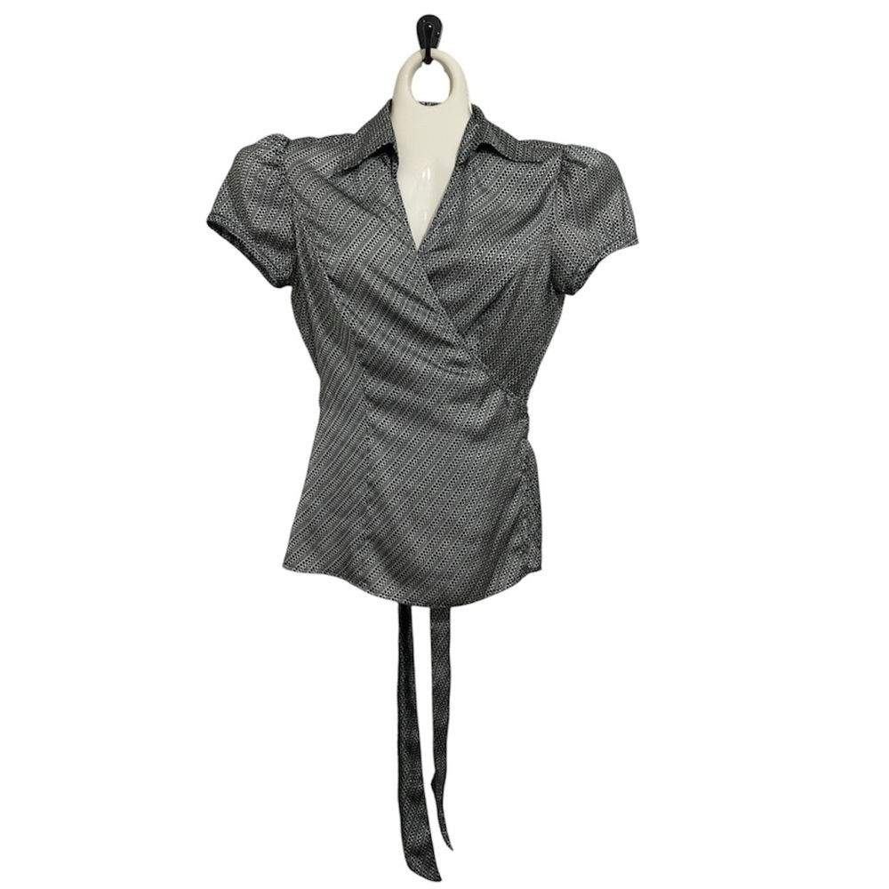 Ann Taylor LOFT black and white patterned wrap blouse